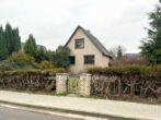 Ruhiges Baugrundstück zwischen Reiterhalle und Erholungswald Halstenbek - Straßenfront